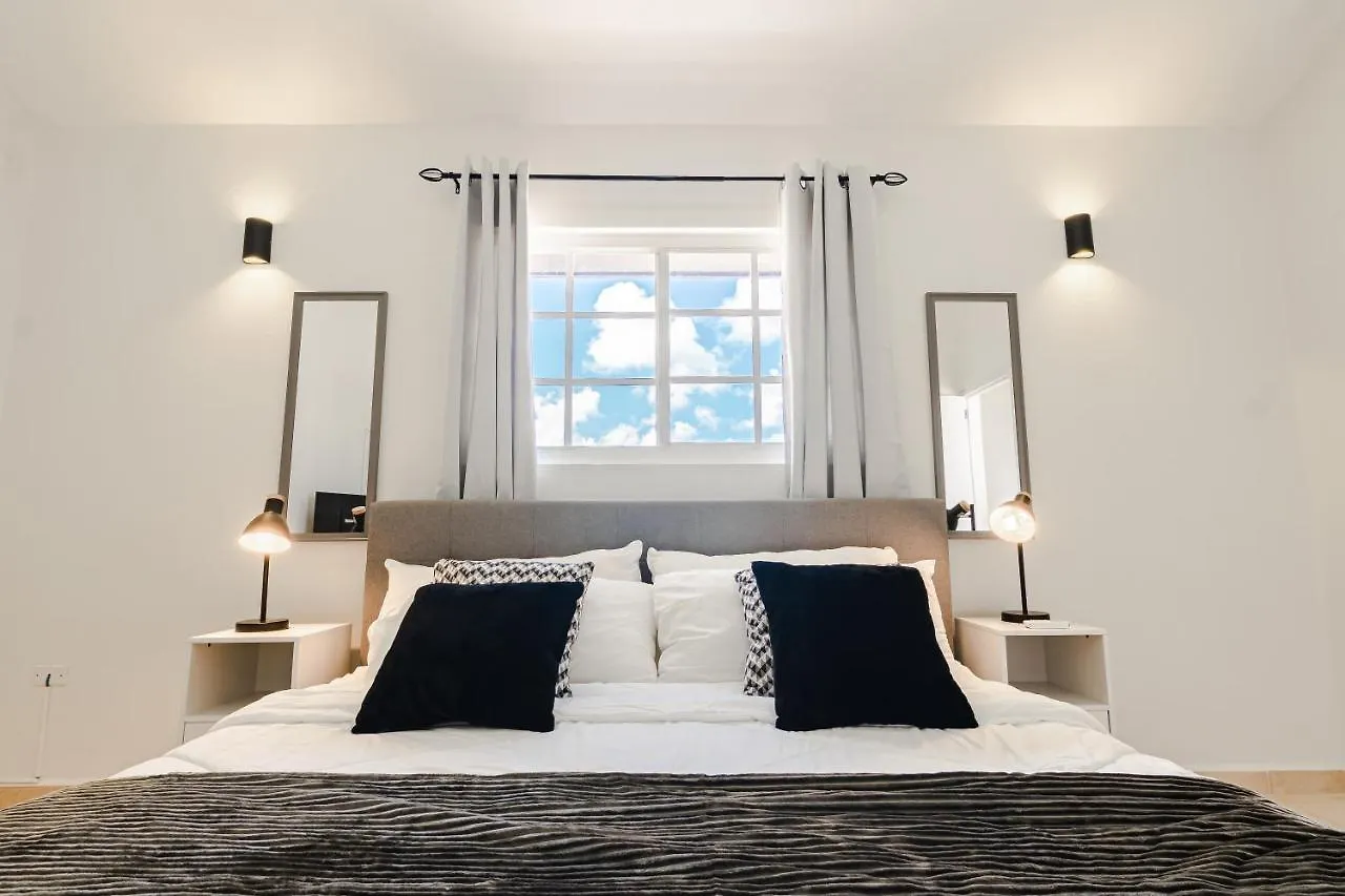 Villa Fontana 1 & 2 Palm Beach